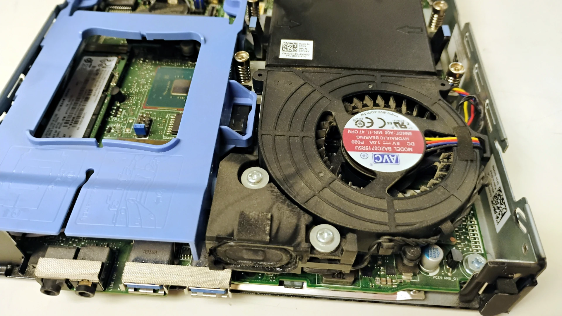 Dust inside the Dell Optiplex 3060 TFF mini-PC