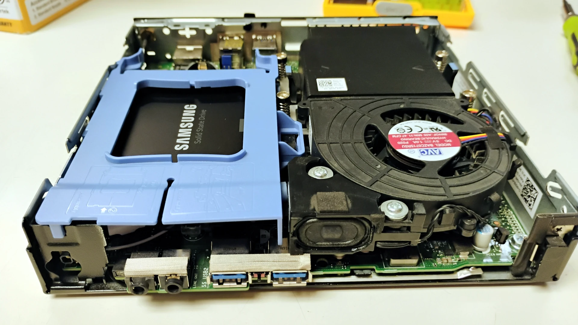 Adding a 2.5" drive and NVMe (hidden)